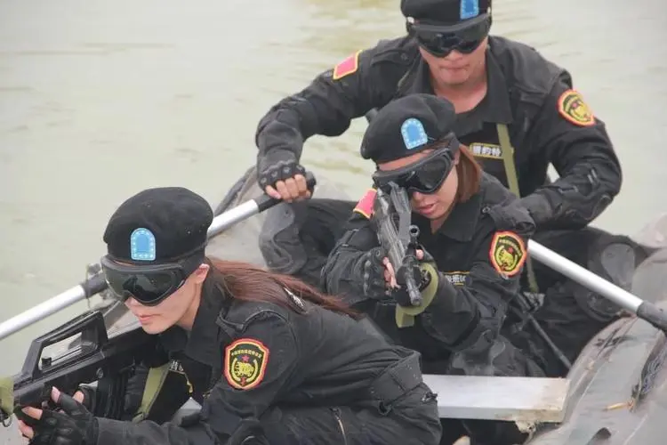 garde du corps féminin